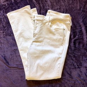 Levi’s Mid Rise Skinny Jeans